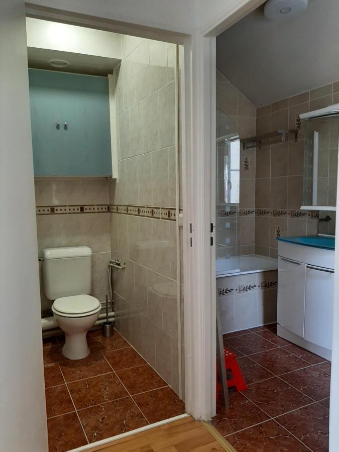 Pratique Et Calme Dans Centre De Evry Apartment Courcouronnes Exterior photo