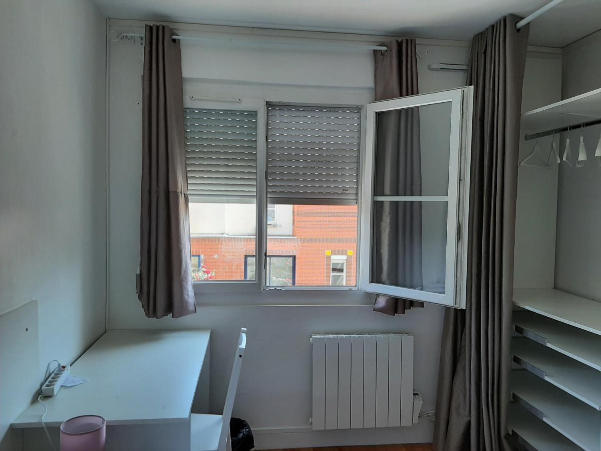 Pratique Et Calme Dans Centre De Evry Apartment Courcouronnes Exterior photo